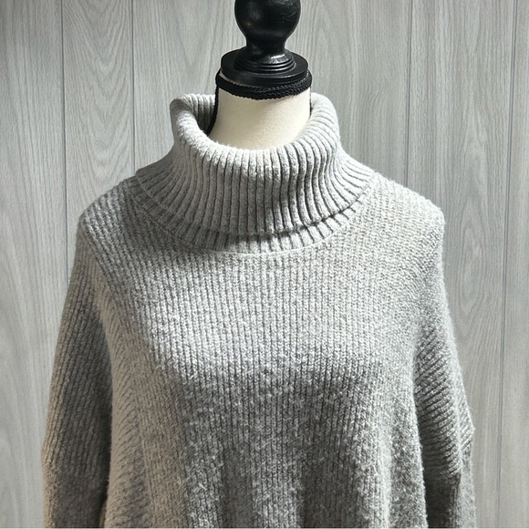 Faded Glory Gray Turtleneck Sweater Asymmetrical Size Large - Picture 2 of 11